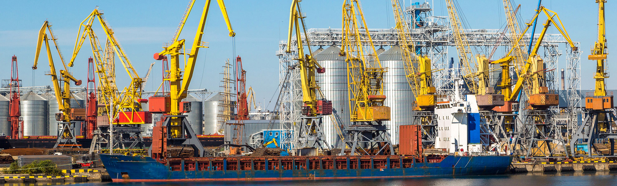 CICSA catene per sollevamento Grado 8 per il sollevamento e la movimentazione dei carichi CICSA catene per sollevamento Grado 8 per il sollevamento e la movimentazione dei carichi